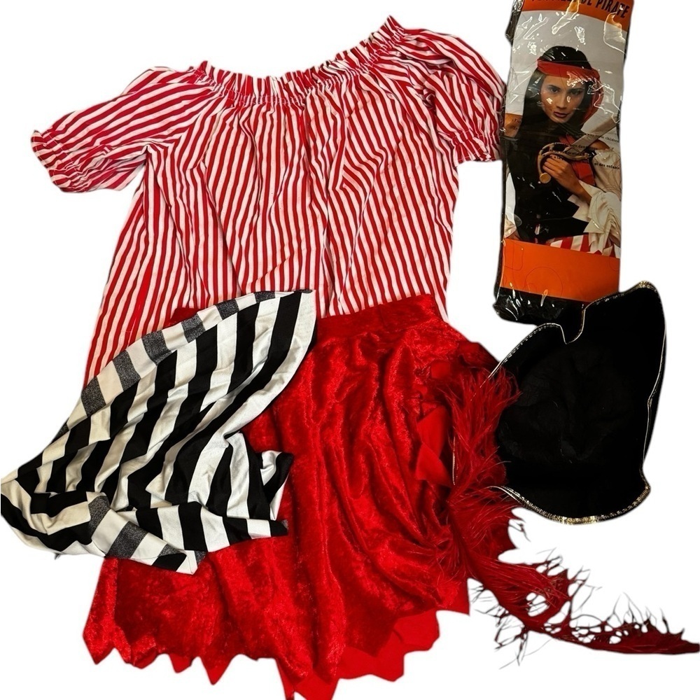 SEXY PIRATE COSTUME Halloween Women’s One Size Skirt Top Wig Hat Bandana EUC